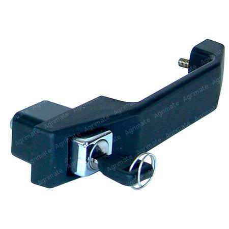 DOOR HANDLE
