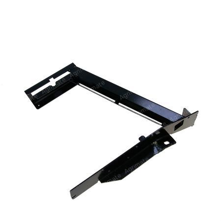 BRACKET FENDER
RIGHT - AL82916